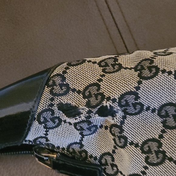 Gucci shoulder handbag 👜 canvas with patent leather trim - Picture 4 of 6